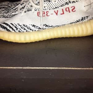 Yeezy boost 350 zebras